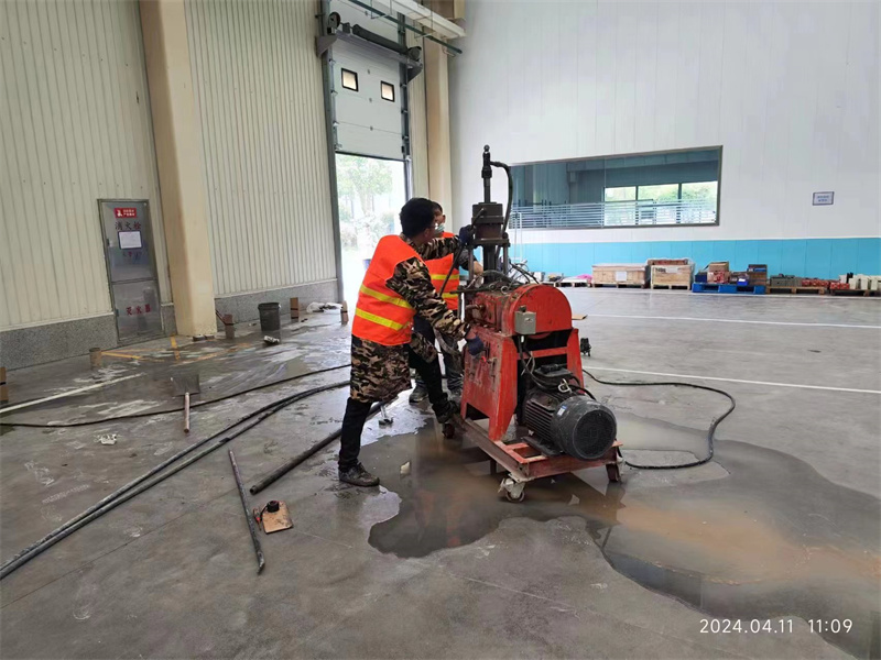 灌阳厂房地面下沉塌陷注浆加固施工